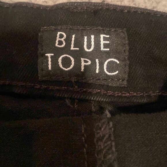 Blue Topic Black Jean Overall Shorts Size Medium Distressed - Picture 11 of 13